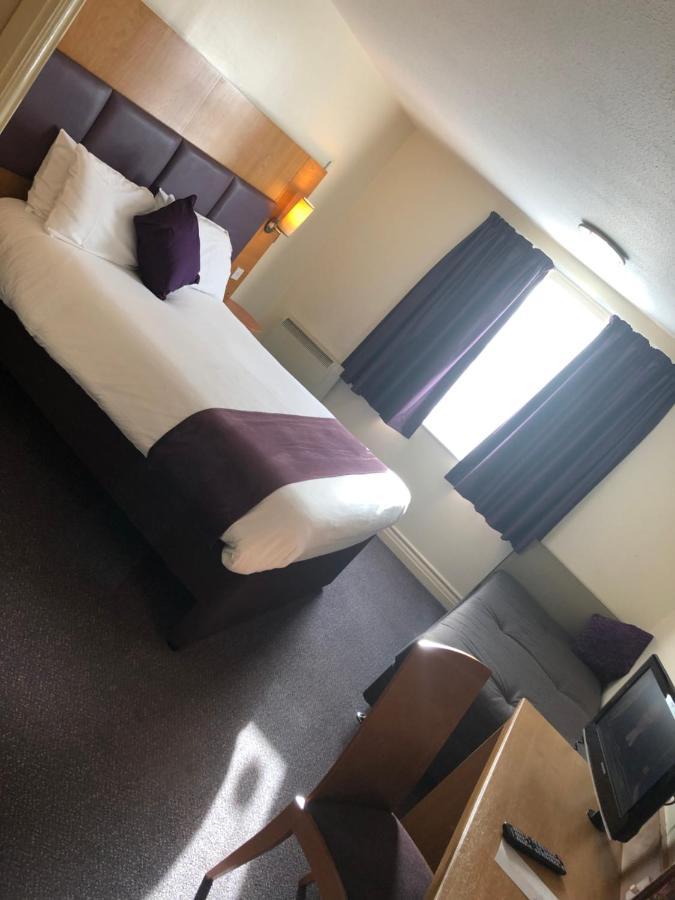 Purple Roomz Preston South Exterior photo